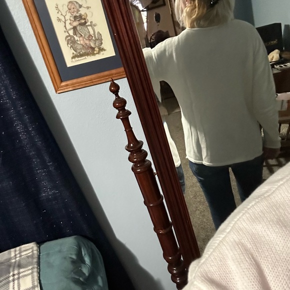 CHAMPAGNE PLEASE Long Sleeve Slit Sweater - Picture 8 of 10